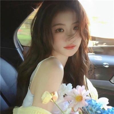 冰肌何曾惹尘埃